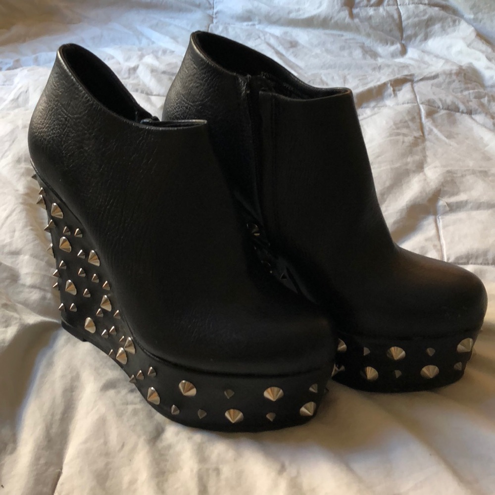 Platform studded party shoes